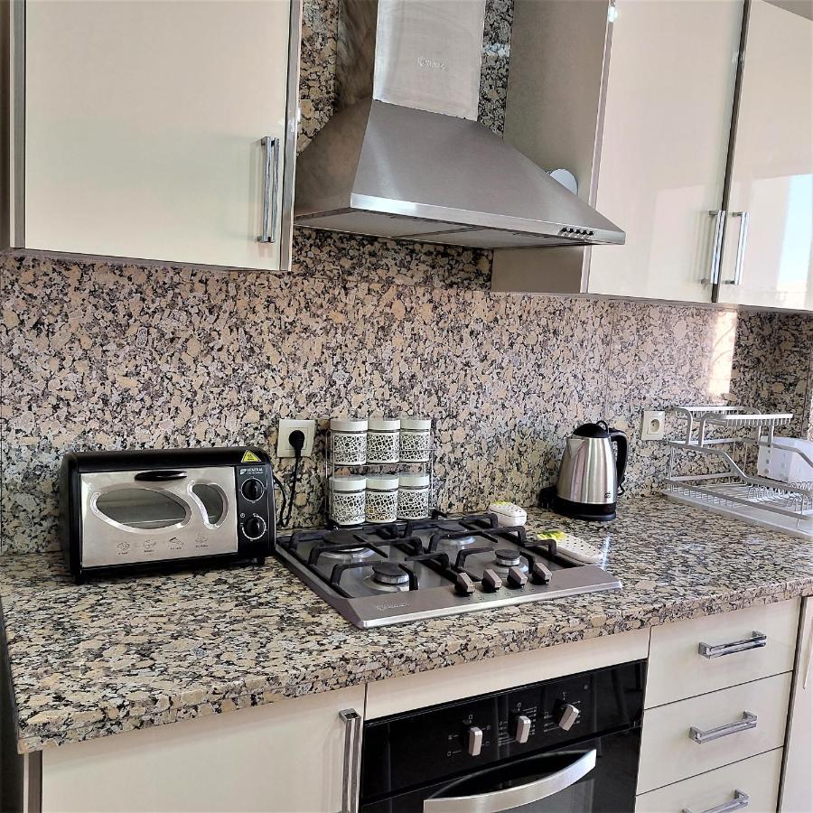 Appartement Pour Familles En Residence Avec Piscine Et Wifi Marrakesh Ngoại thất bức ảnh