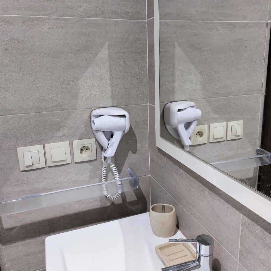 Appartement Pour Familles En Residence Avec Piscine Et Wifi Marrakesh Ngoại thất bức ảnh