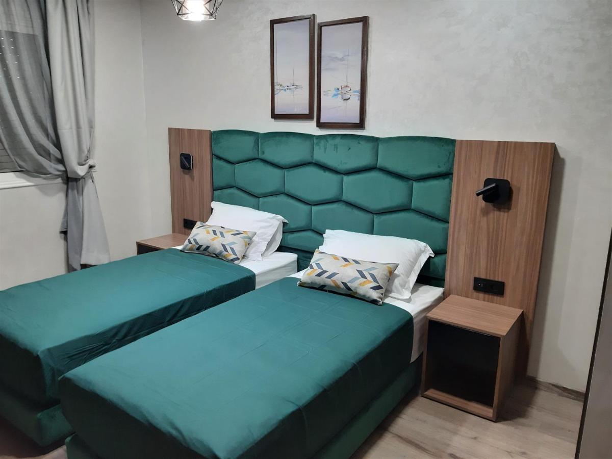 Appartement Pour Familles En Residence Avec Piscine Et Wifi Marrakesh Ngoại thất bức ảnh