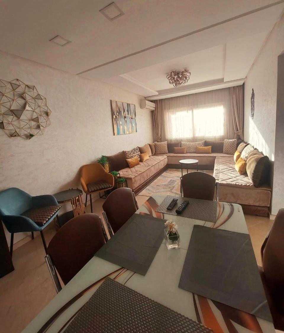 Appartement Pour Familles En Residence Avec Piscine Et Wifi Marrakesh Ngoại thất bức ảnh